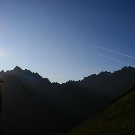 Hotel Wiese Sankt Leonhard im Pitztal Exterior photo