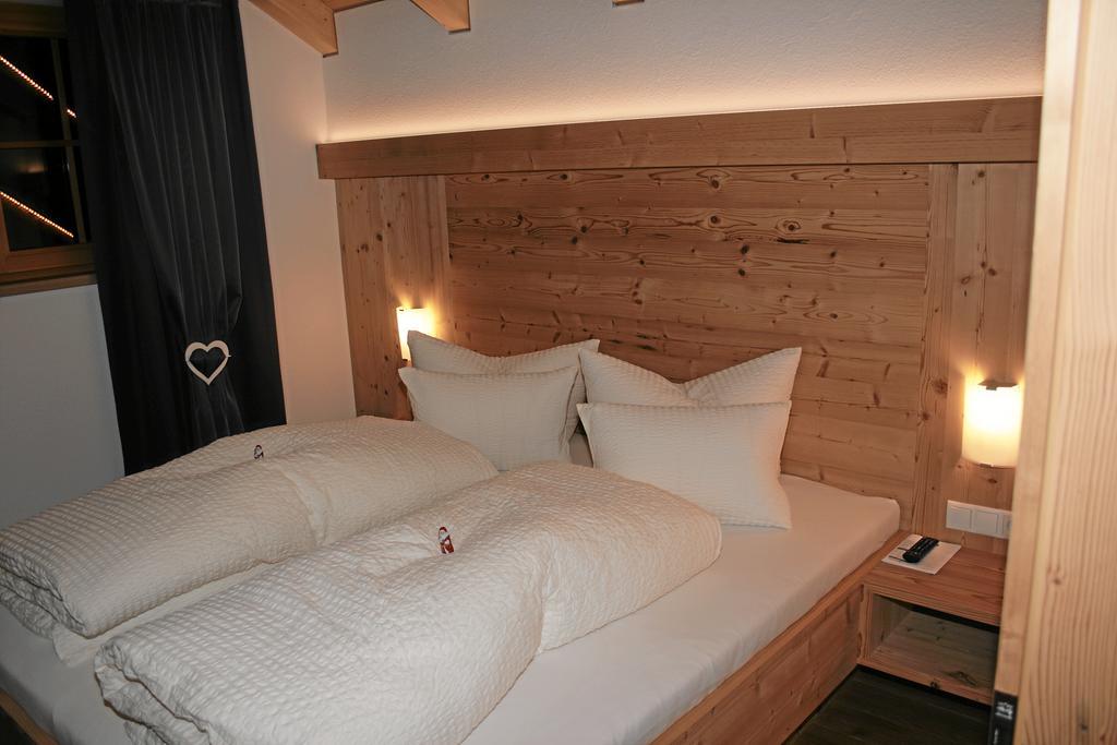 Hotel Wiese Sankt Leonhard im Pitztal Exterior photo