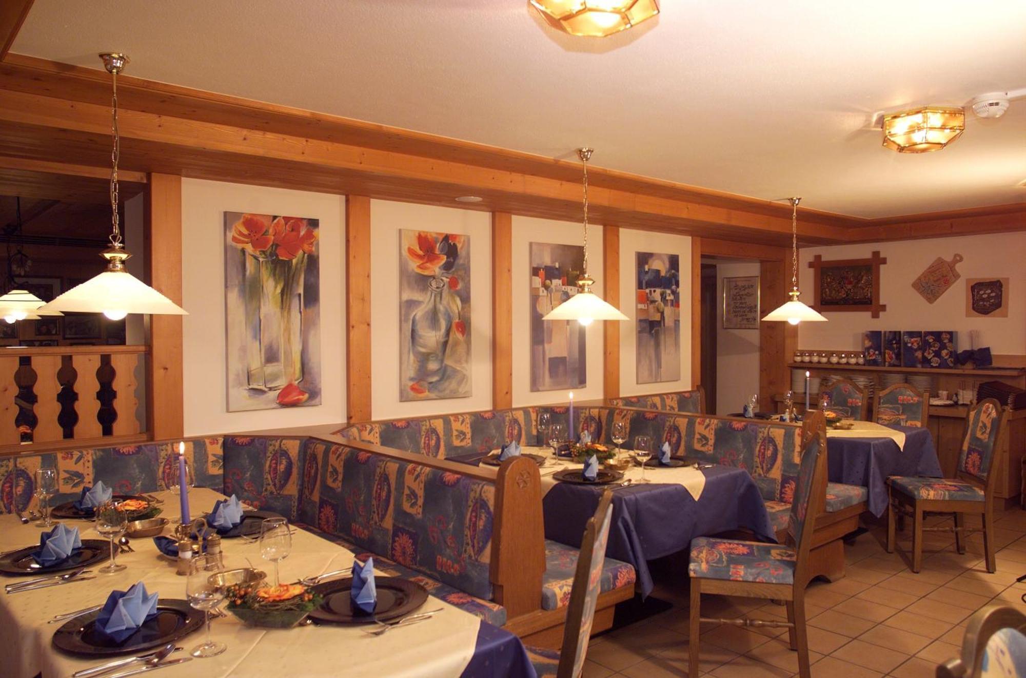 Hotel Wiese Sankt Leonhard im Pitztal Exterior photo