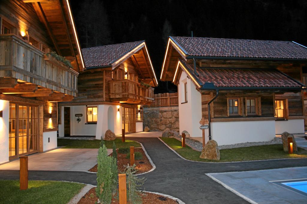 Hotel Wiese Sankt Leonhard im Pitztal Exterior photo